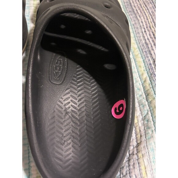 Keen Yogui Shoes Mens Size 9 Black Gray Clog Slip On Casual Comfort Lightweight - Picture 5 of 7